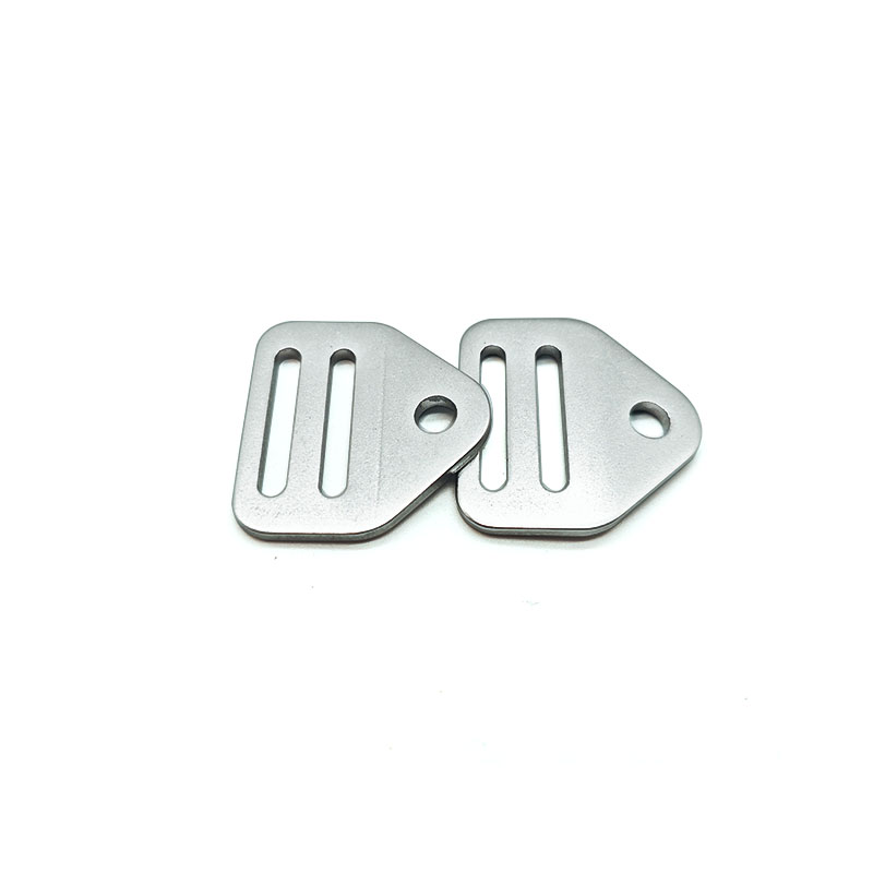 Boucle de verrouillage en m&eacute;tal estamp&eacute;